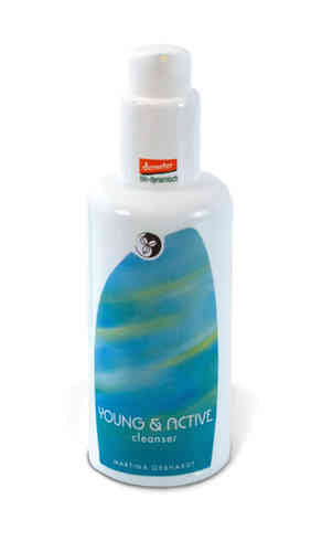 YOUNG & ACTIVE Cleanser
